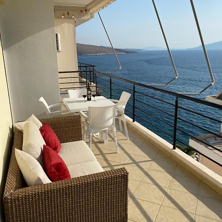 Apartment With Huge Sea View Balcony Sarande Ngoại thất bức ảnh