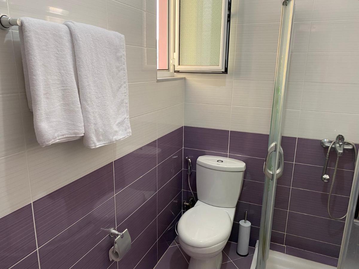 Apartment With Huge Sea View Balcony Sarande Ngoại thất bức ảnh
