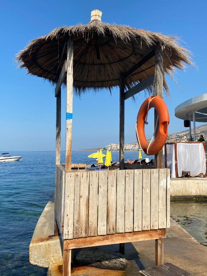 Apartment With Huge Sea View Balcony Sarande Ngoại thất bức ảnh